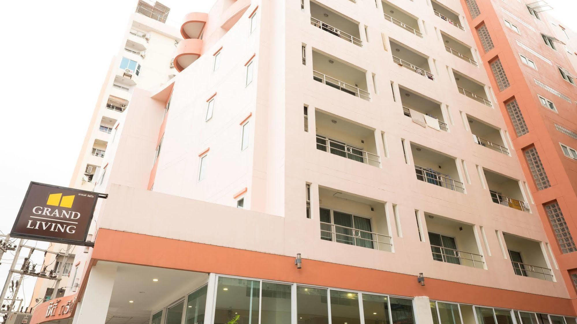 Grand Living Residence Chiang Mai Exterior foto
